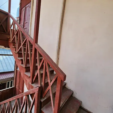 Cozy Apartment In Old Tbilisi Exterior photo